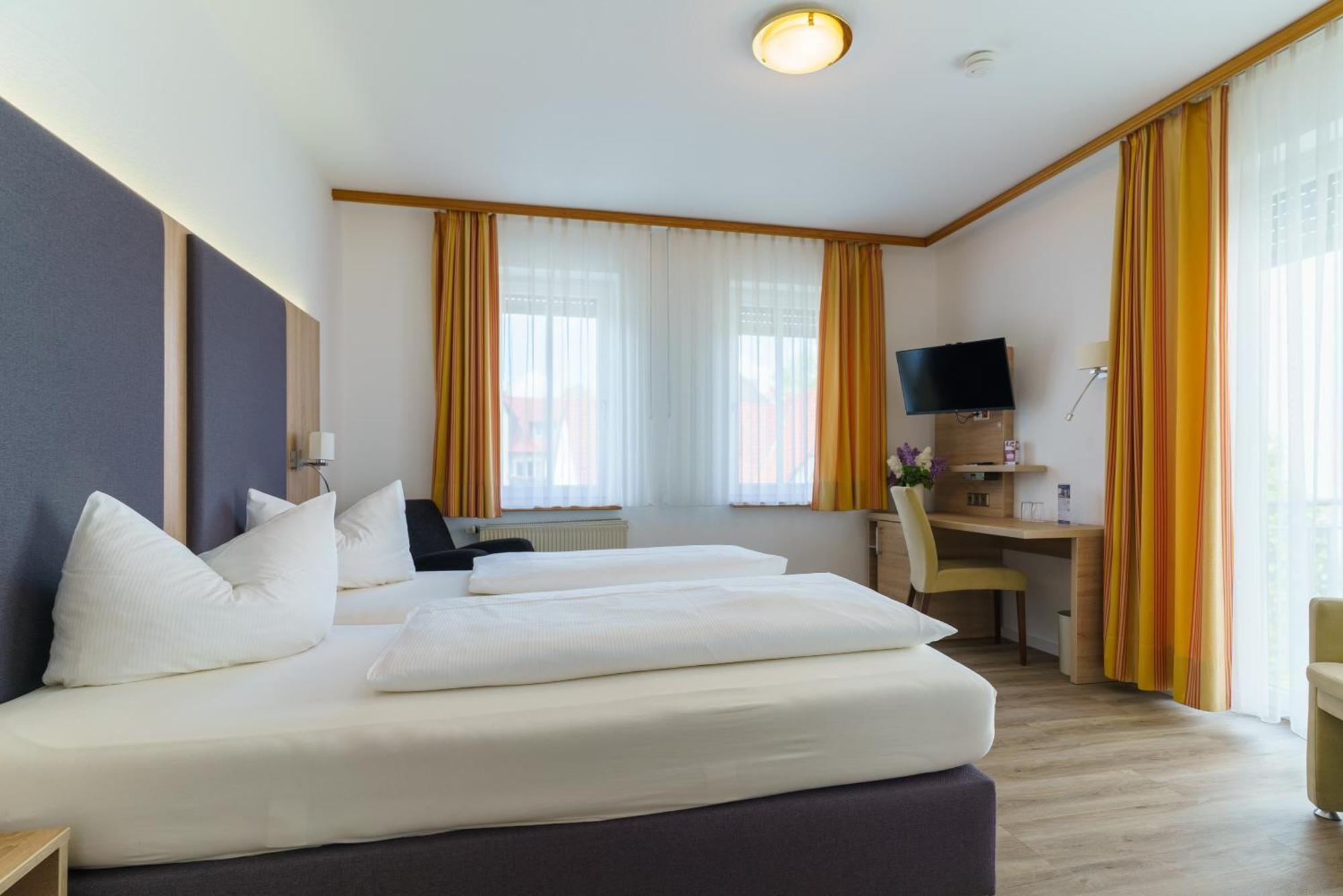 Stadthotel Pfeffermuehle Генгенбах Екстер'єр фото