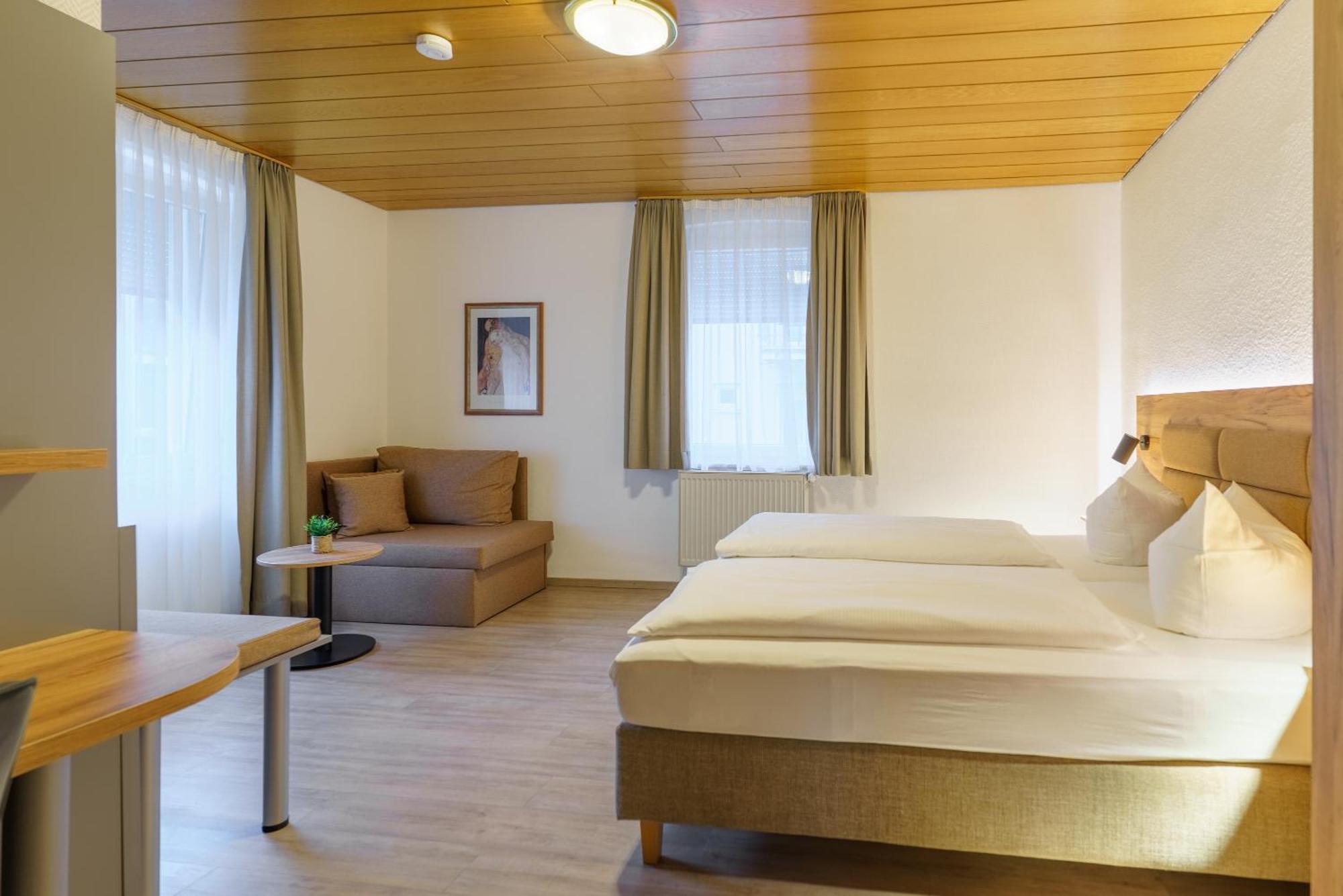 Stadthotel Pfeffermuehle Генгенбах Екстер'єр фото